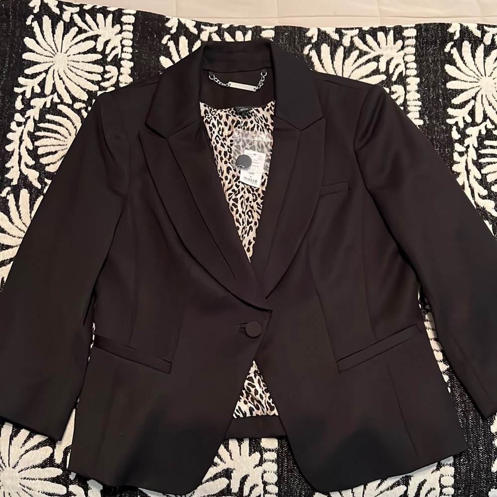 White House Black Market, black suit jacket. Size 6. NWT.